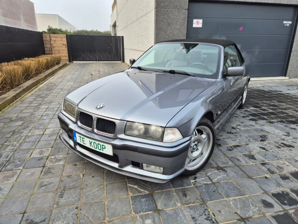 BMW 320i Cabrio Oldtimer